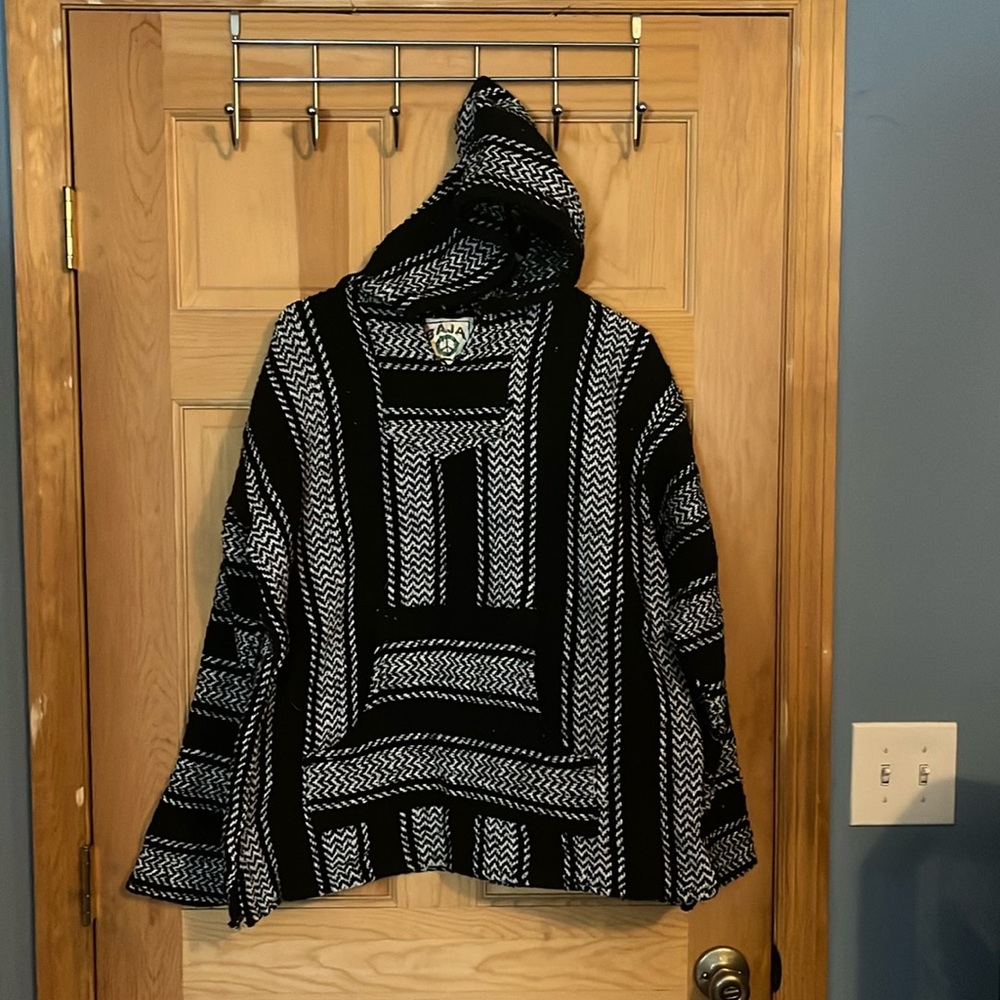 White and black Baja Joe by earth rag2.